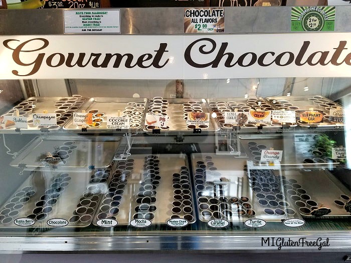 With over 20+ flavors, you'll find an Oh Mi Organics chocolate that you love!