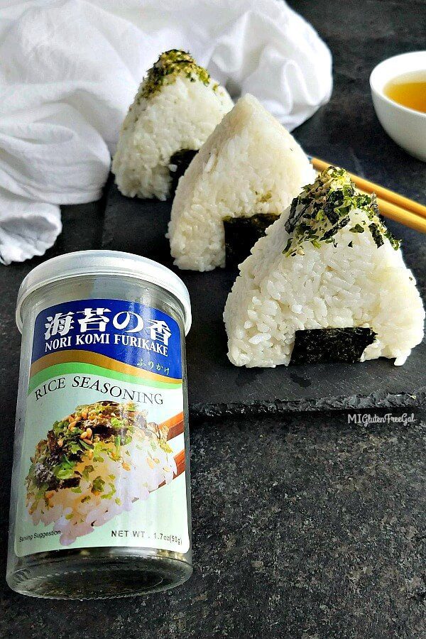 onigiri mixed plate topped with furikake