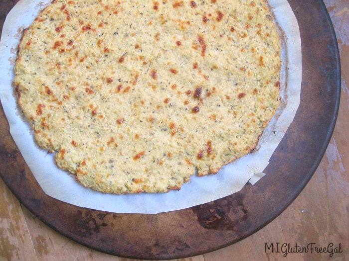 cauliflower pizza crust baked crust-min