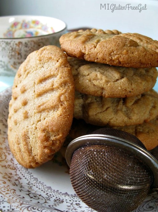 Delightful gluten-free cashew butter chai cookies