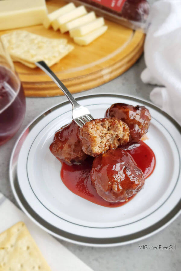 https://miglutenfreegal.com/wp-content/uploads/2017/03/gluten-free-meatballs-reshoot-bite-taken-1-1.jpg