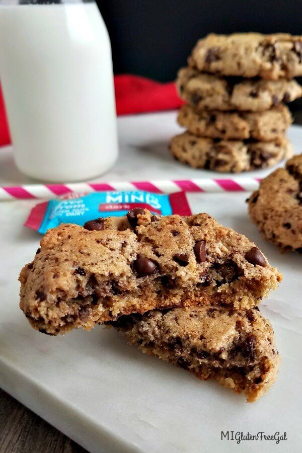 gluten free tahini chocolate chip cookies (vegan) close up