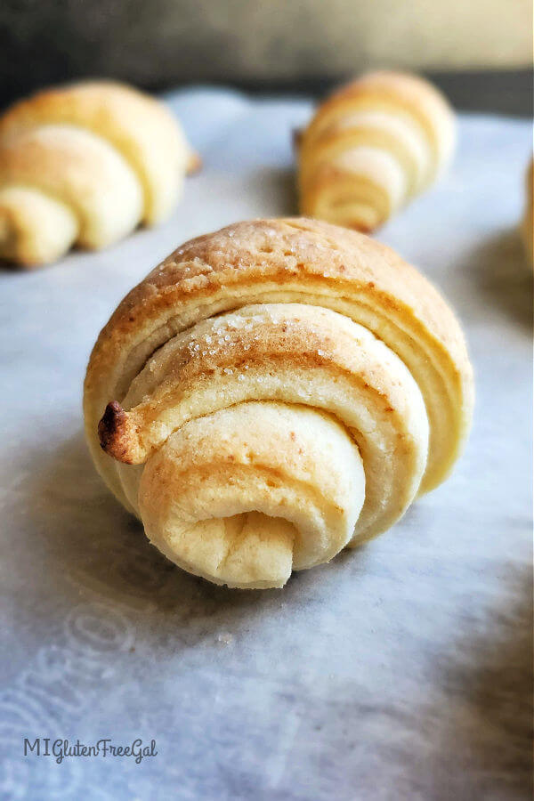 Homemade Crescent Rolls - Homemade In The Kitchen