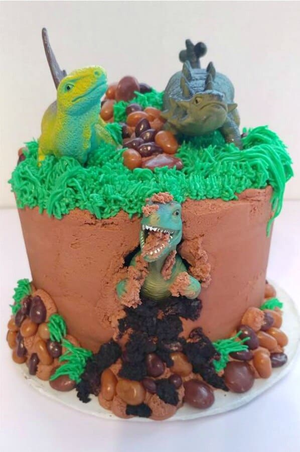 Gluten Free Sassy Bee Dinosaur Cake