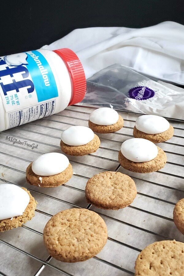 gluten free mallomars crackers topped with marshmallow creme