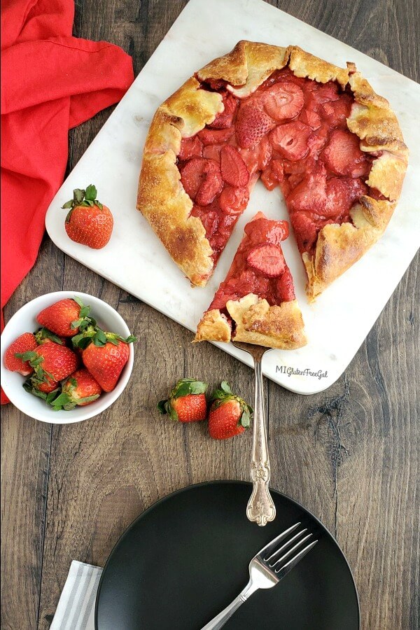 gluten free strawberry galette sliced