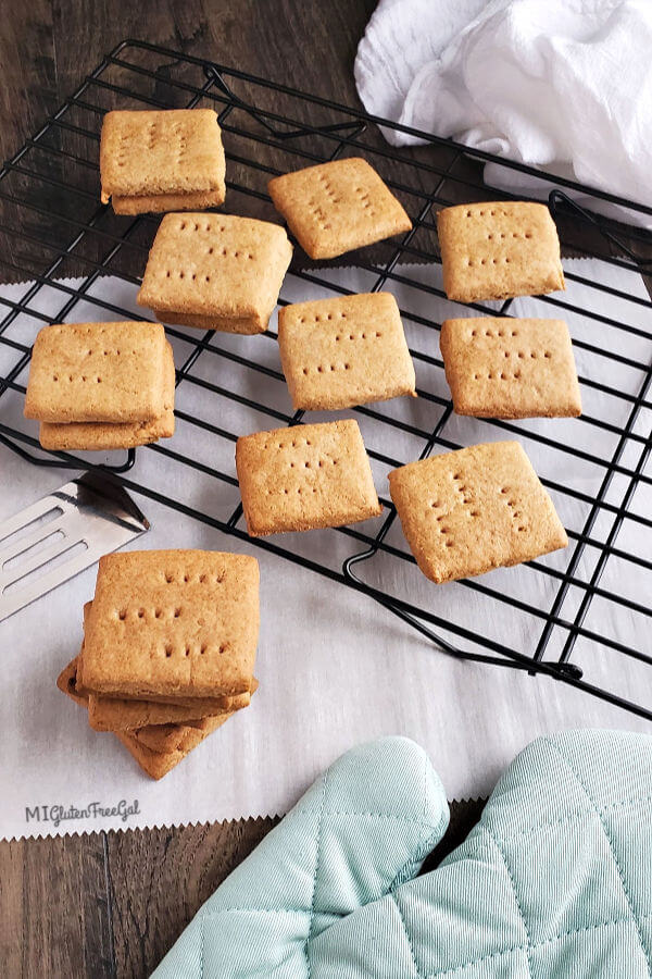 gluten free graham crackers on baking rack