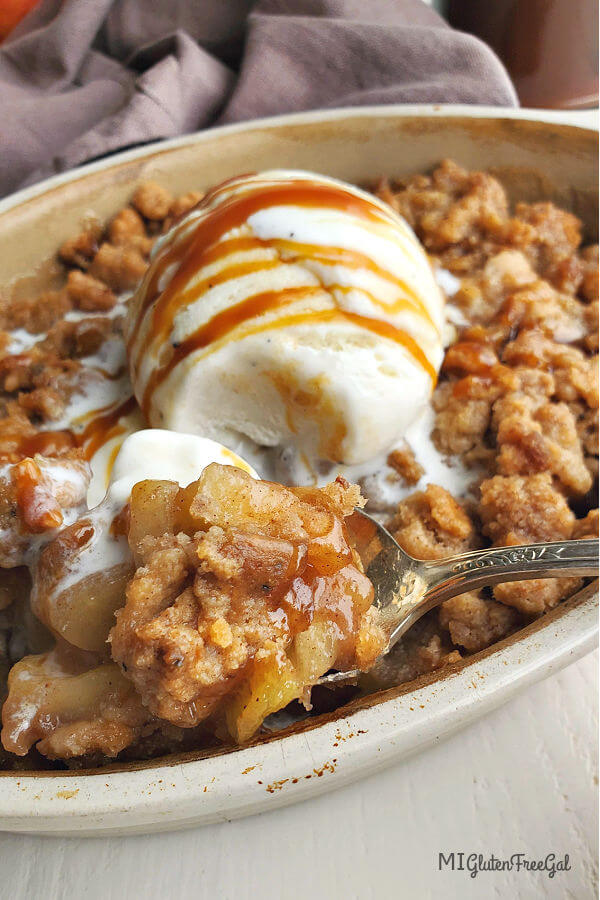 gluten free apple crisp for two closeup