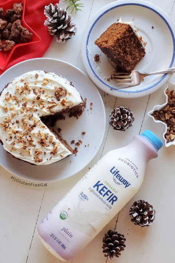 https://miglutenfreegal.com/wp-content/uploads/2021/12/Gingerbread-Cake-6-inch-with-nuts-and-kefir-bottle-1-1.jpg