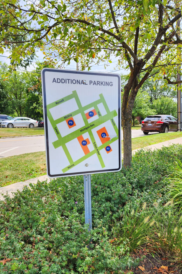 Saline Michigan offers lots of downtown public parking