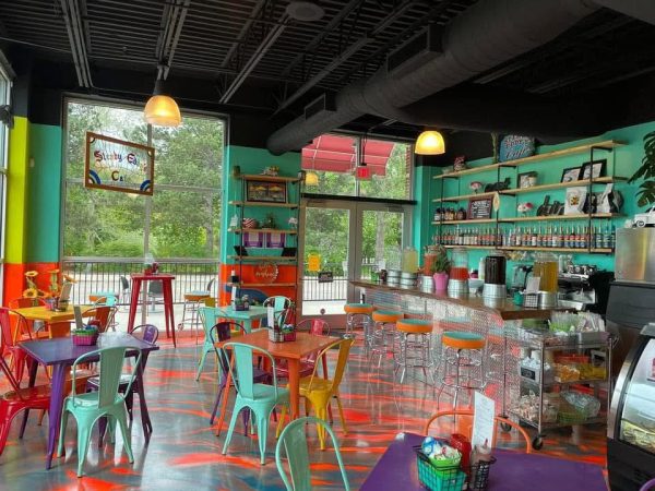 Steady Eddy's is the only sit down restaurant in the Flint Farmers Market. They have many gluten free options, including omelettes and sandwiches. 