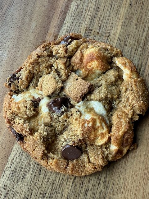 Gluten Free s’mores cookies are made with Partake gluten free graham crackers (contains oats), Dandies vegan mini marshmallows, and semi sweet chocolates
